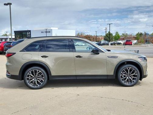 2025 Mazda CX-70 PHEV Premium Package