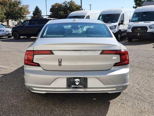 2024 Volvo S90 Recharge Plug-In Hybrid T8 Ultimate