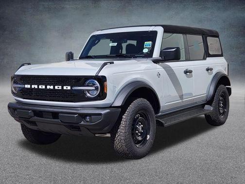 Avalanche Gray 2026 Ford Bronco Outer Banks