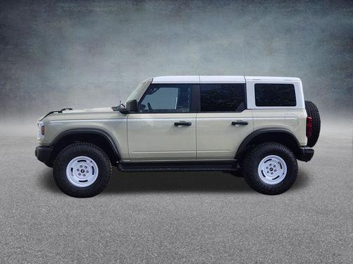 Desert Sand 2026 Ford Bronco Heritage Edition
