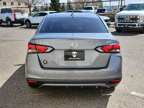 2020 Nissan Versa 1.6 SV