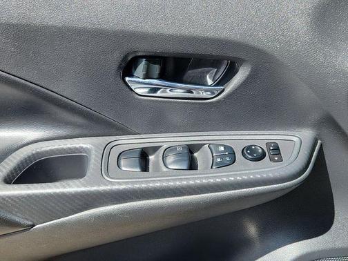 2020 Nissan Versa 1.6 SV