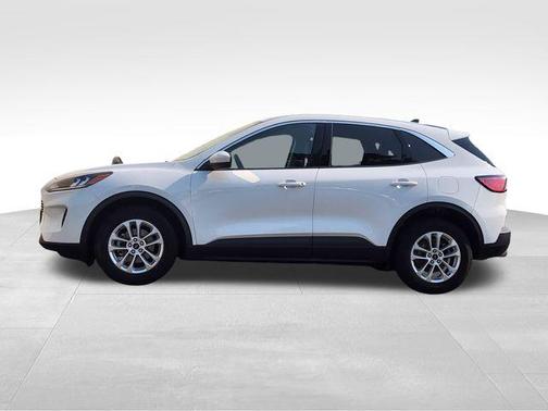 Oxford White 2021 Ford Escape SE