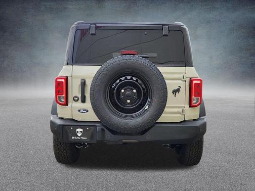 Desert Sand 2026 Ford Bronco Big Bend