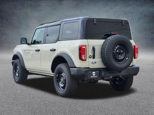 Desert Sand 2026 Ford Bronco Big Bend