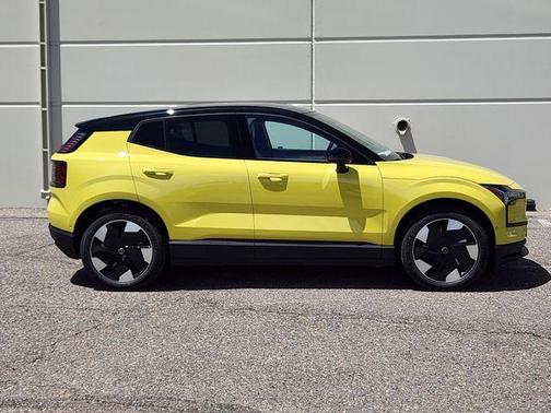 2025 Volvo EX30 Twin Motor Ultra