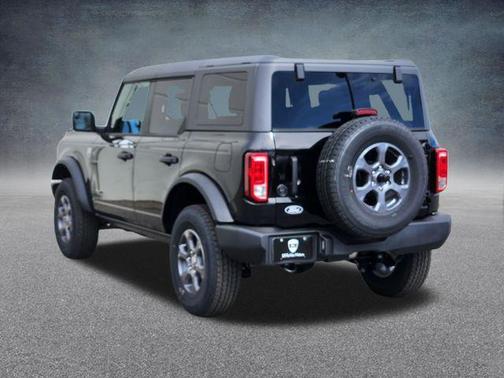 Shadow Black 2026 Ford Bronco Big Bend