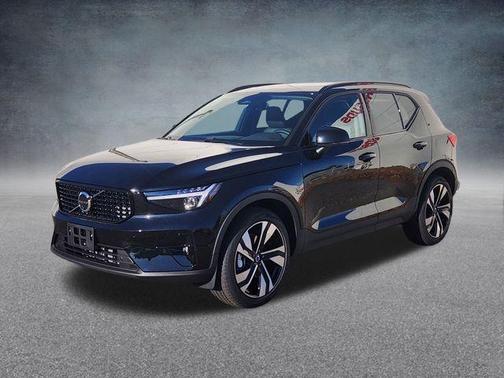 2026 Volvo XC40 B5 Ultra