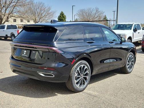 2025 Lincoln Nautilus Reserve