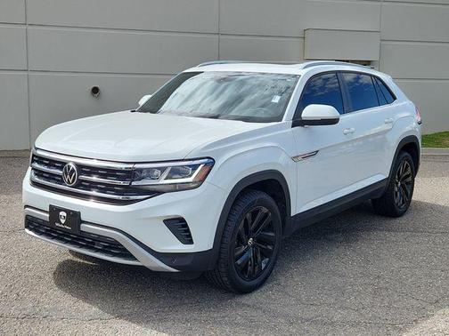 2022 Volkswagen Atlas Cross Sport 2.0T SE w/Technology