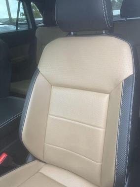 2022 Volkswagen Atlas Cross Sport 2.0T SE w/Technology