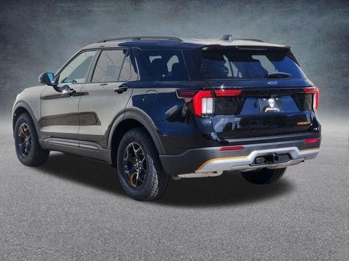 Agate Black Metallic 2026 Ford Explorer Tremor