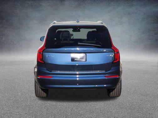 2026 Volvo XC90 Plug-In Hybrid T8 Plus 7-Seater