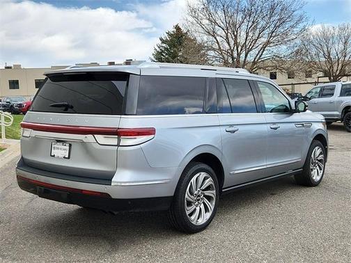 2023 Lincoln Navigator L Reserve