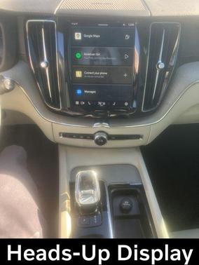2023 Volvo XC60 B5 Ultimate Bright Theme
