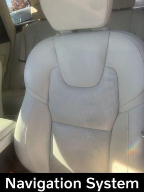 2023 Volvo XC60 B5 Ultimate Bright Theme