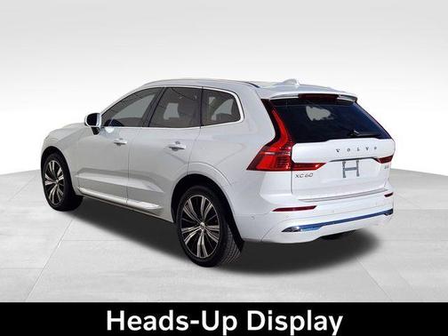 2023 Volvo XC60 B5 Ultimate Bright Theme