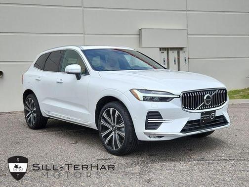 2023 Volvo XC60 B5 Ultimate Bright Theme