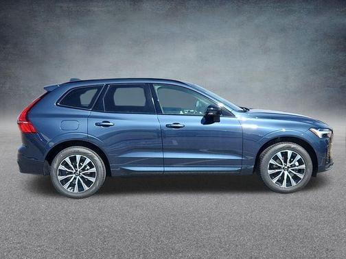 2025 Volvo XC60 B5 Core