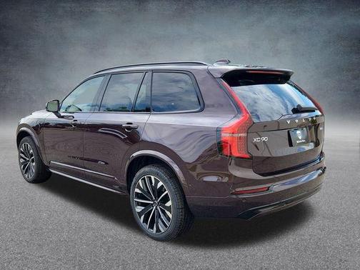 2026 Volvo XC90 B6 Ultra Dark Theme 7-Seater