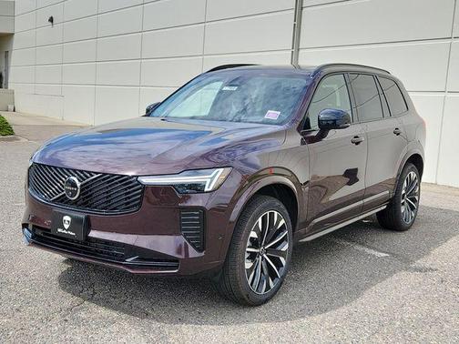 2026 Volvo XC90 B6 Ultra Dark Theme 7-Seater