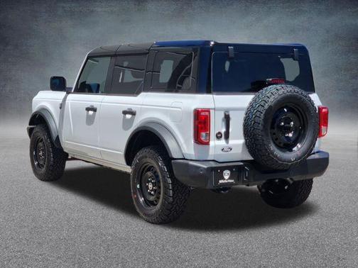Oxford White 2026 Ford Bronco Big Bend