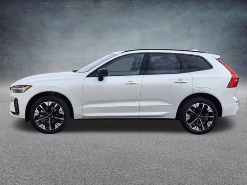 2026 Volvo XC60 B5 Plus