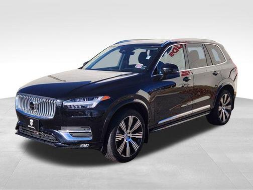 2023 Volvo XC90 B6 Ultimate 6-Seater