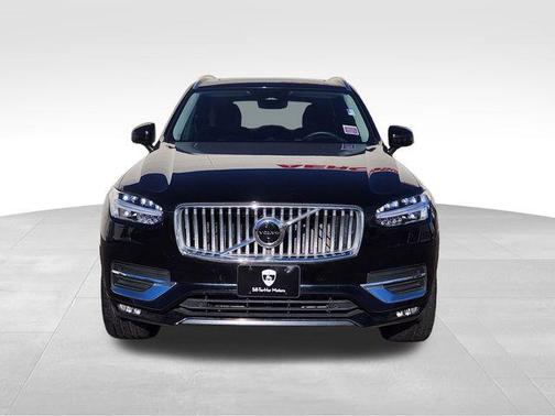 2023 Volvo XC90 B6 Ultimate 6-Seater