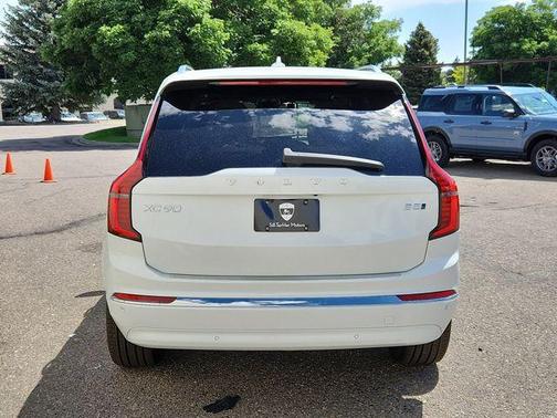 2025 Volvo XC90 B5 Plus 7-Seater