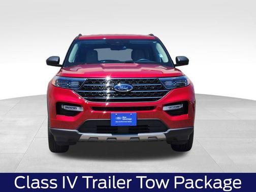 Rapid Red Metallic Tinted Clearcoat 2023 Ford Explorer XLT
