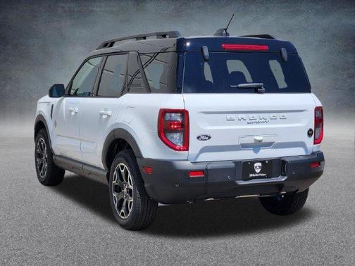 Oxford White 2026 Ford Bronco Sport Outer Banks