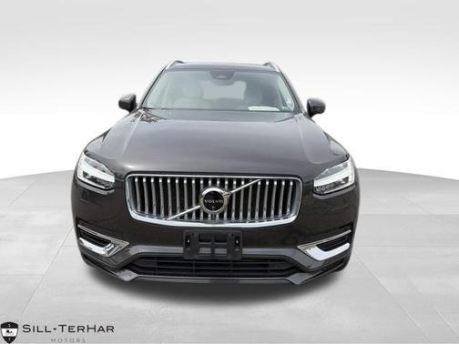 Gray 2024 Volvo XC90 Recharge Plug-In Hybrid T8 Ultimate 6-Seater