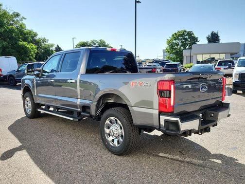 2025 Ford F-350 Lariat Super Duty