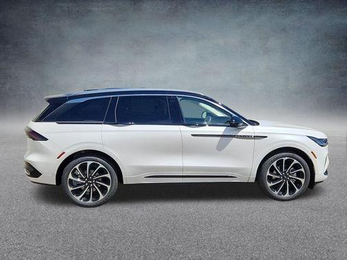 2025 Lincoln Nautilus Black Label