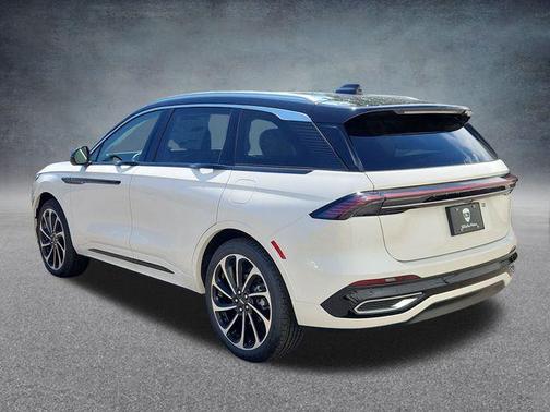 2025 Lincoln Nautilus Black Label