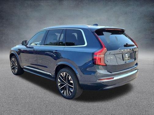 2026 Volvo XC90 Plug-In Hybrid T8 Plus 7-Seater