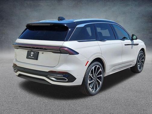 2024 Lincoln Nautilus Black Label