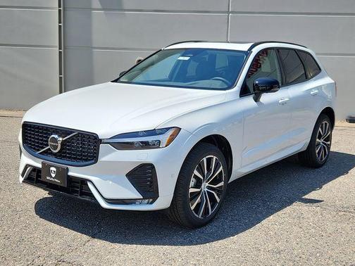2025 Volvo XC60 B5 Plus