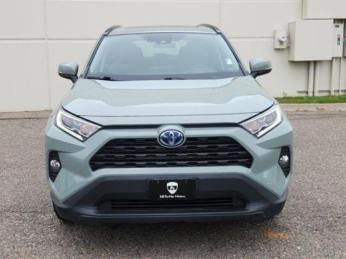 2020 Toyota RAV4 Hybrid XLE