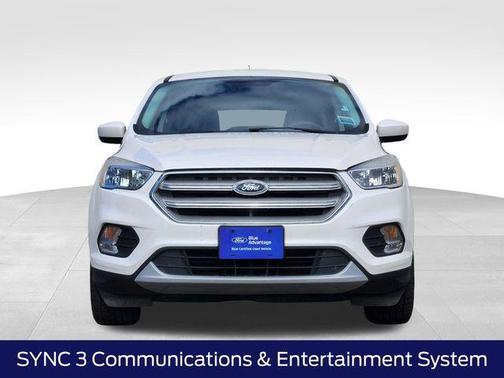 White Platinum Clearcoat Metallic 2019 Ford Escape SE