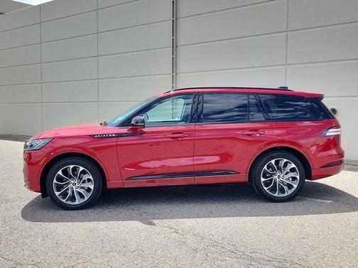 2025 Lincoln Aviator Premiere
