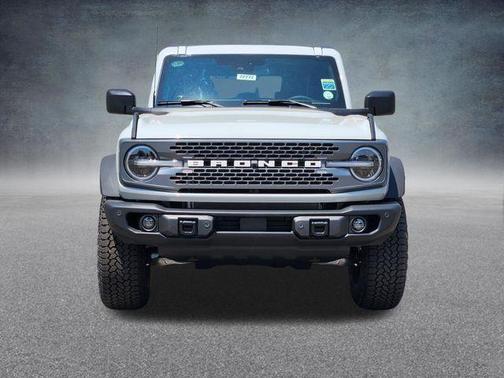 Avalanche Gray 2026 Ford Bronco Badlands