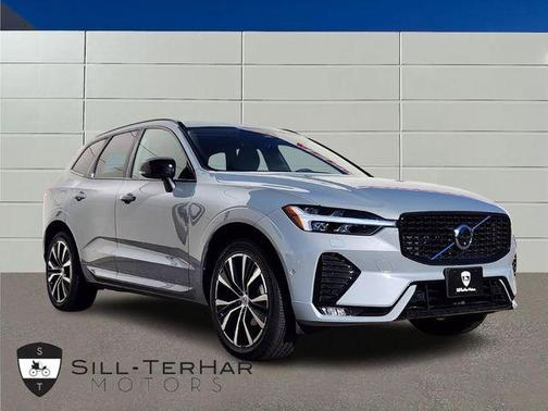 2025 Volvo XC60 B5 Plus