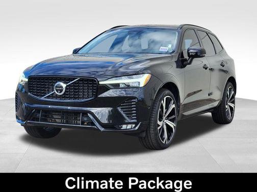 Onyx Black Metallic 2024 Volvo XC60 B5 Ultimate Dark Theme