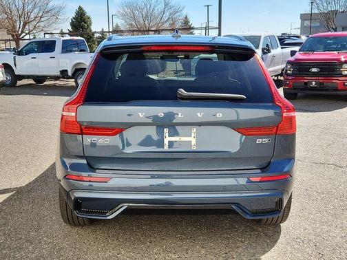 2025 Volvo XC60 B5 Ultra