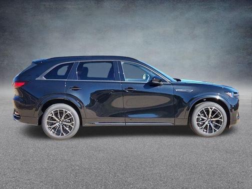 2025 Mazda CX-70 CX-70