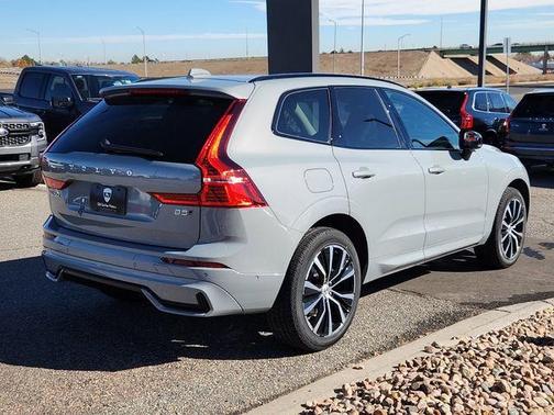 2025 Volvo XC60 B5 Plus