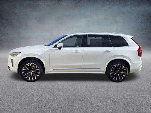 2026 Volvo XC90 B6 Plus 7-Seater