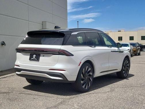 2025 Lincoln Nautilus Black Label
